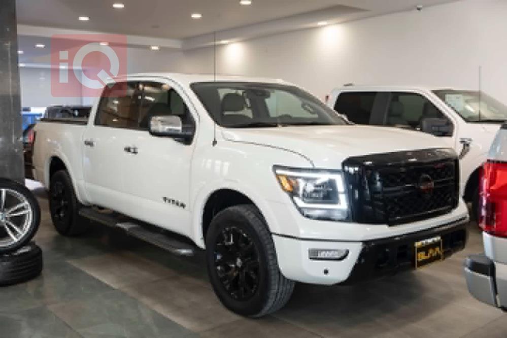 نيسان تيتان